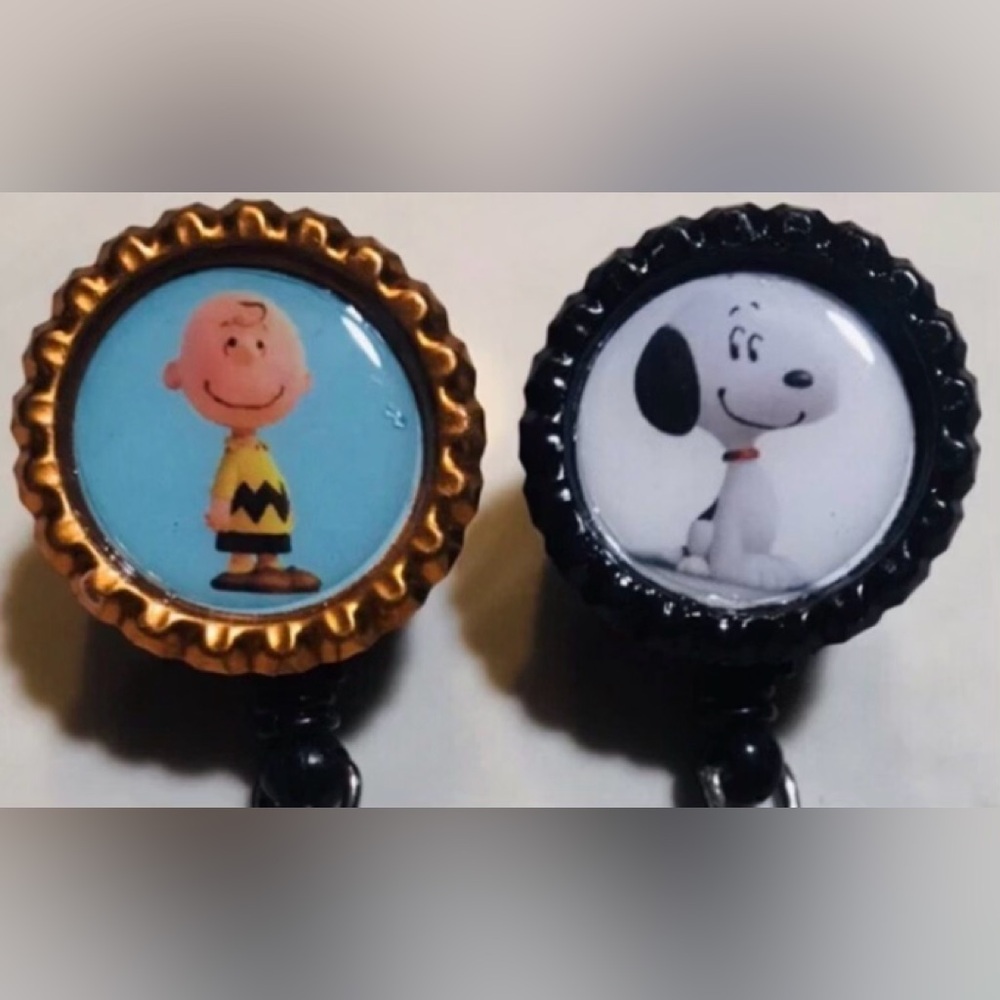 Peanuts Charlie Brown+ Snoopy Nurse RN ID Badge Reel Holder Alligator Clip